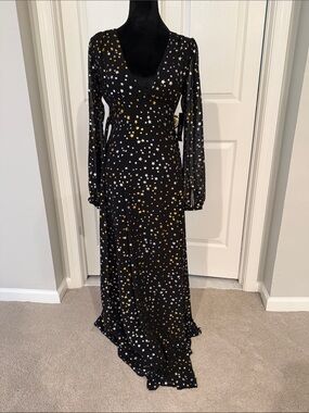 Lulu's Black Maxi Dress with Gold & White Star Print